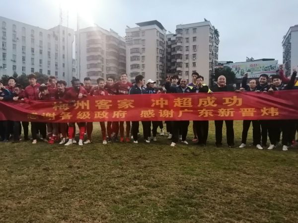 男朋友在看著呢